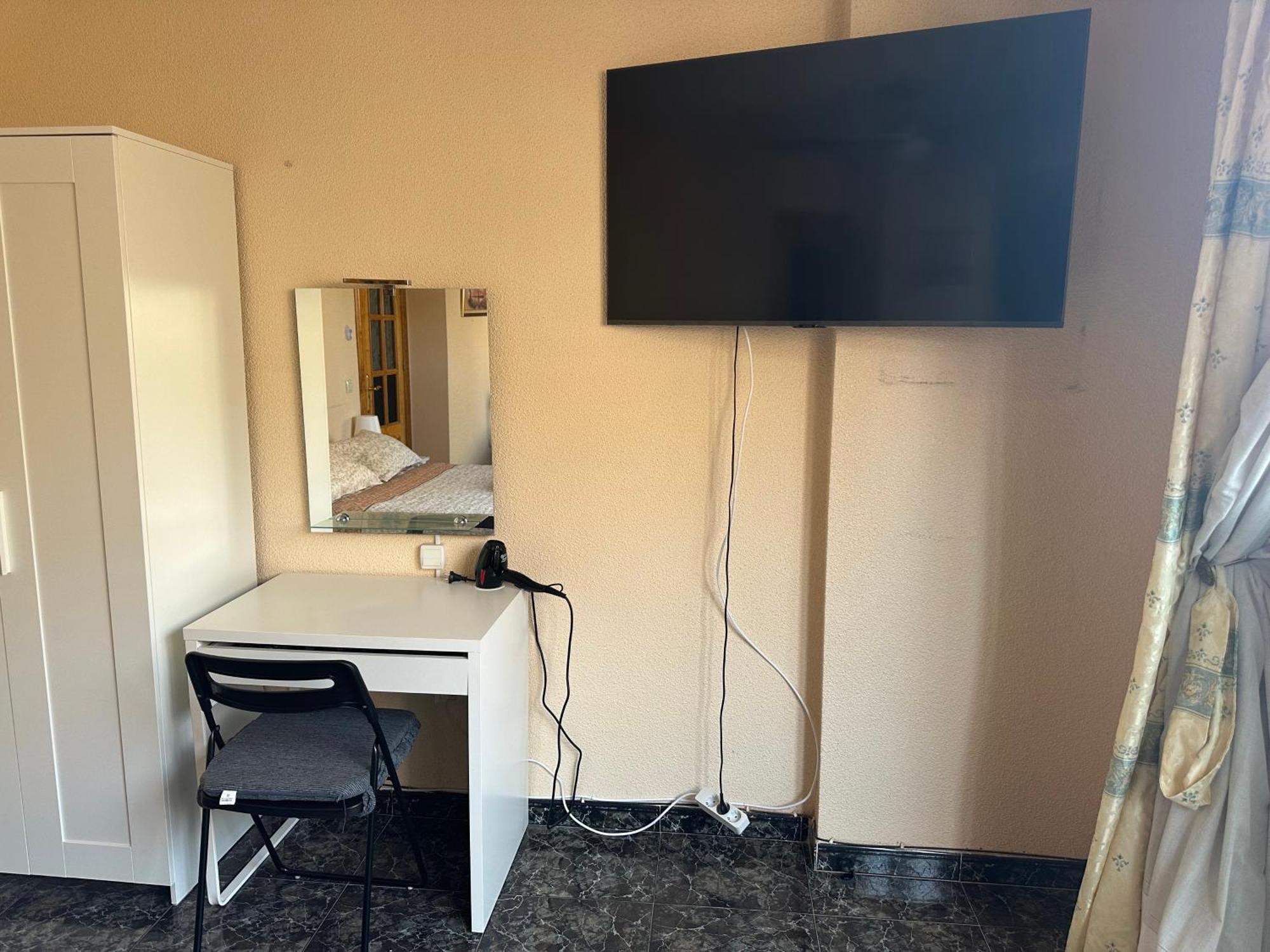 Almeria Centro Habitacion Privada En Apartamento Compartido المظهر الخارجي الصورة