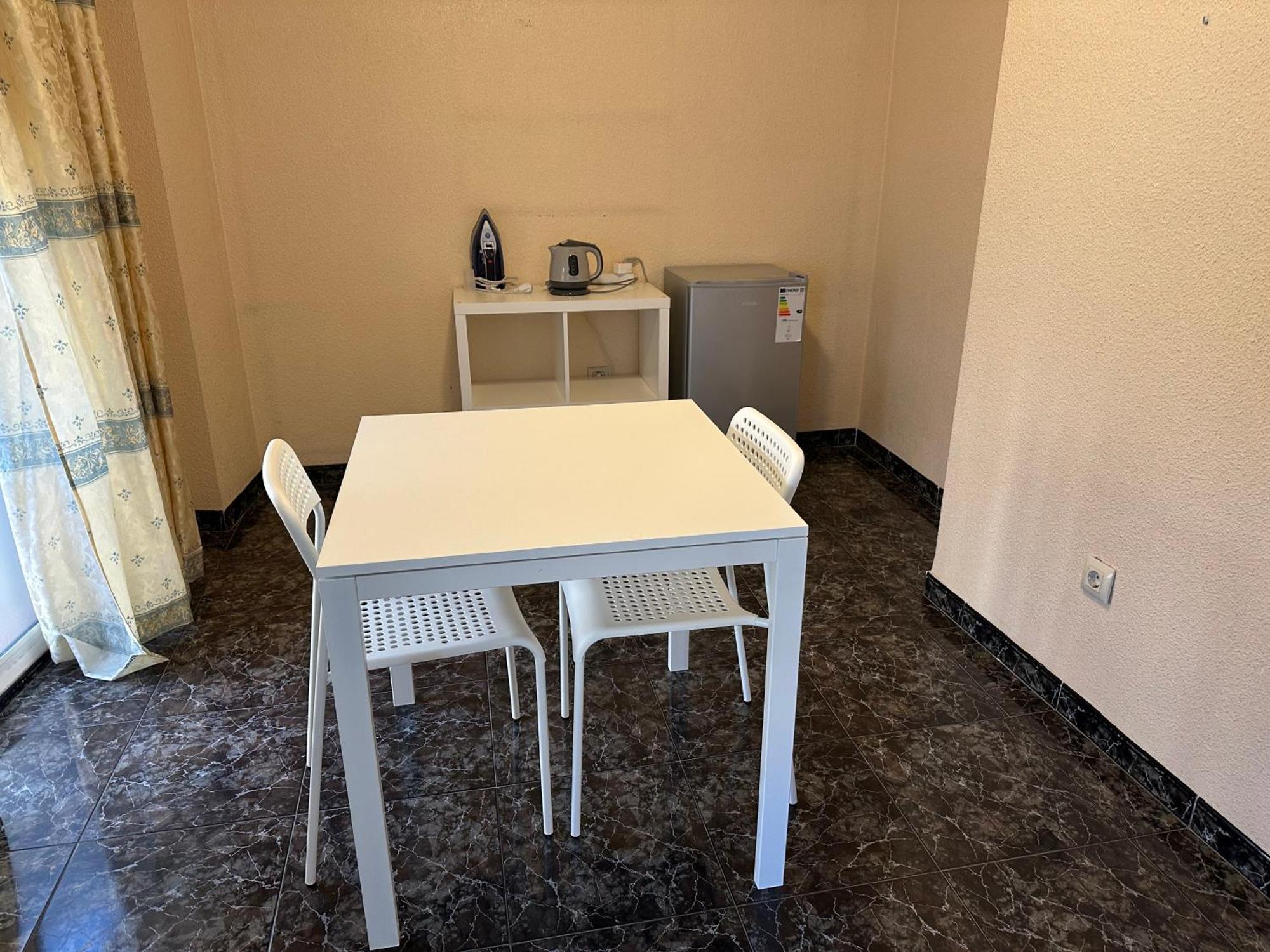Almeria Centro Habitacion Privada En Apartamento Compartido المظهر الخارجي الصورة